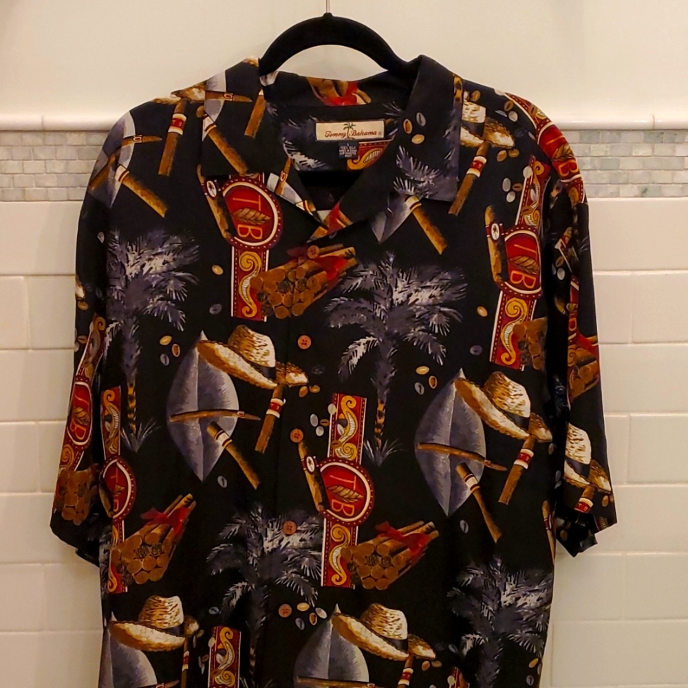 Tommy Bahama 100% Silk Men's Large Shirt